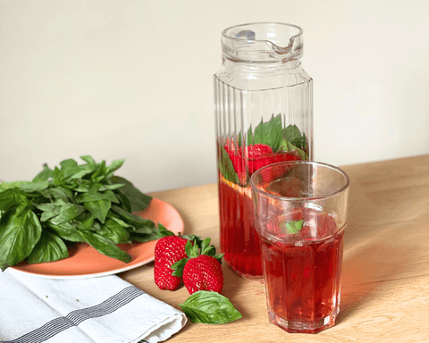 Infusion glacée Fraise-Goji & basilic - Les Jardins de l'Hermitage