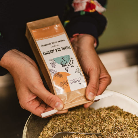 Tisane des jardins - Infusion apaisante verveine, tilleul et citronnelle - Tisanes Les Jardins de l'Hermitage